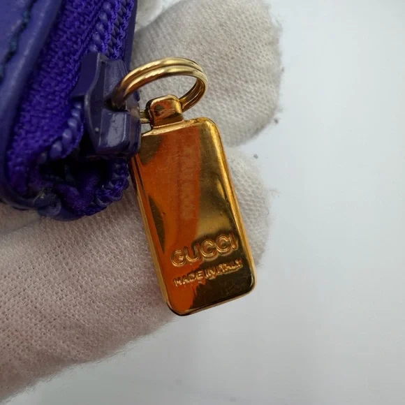 Gucci small Purple Leather Pouch with Gold Hardware - Picture 4 of 9